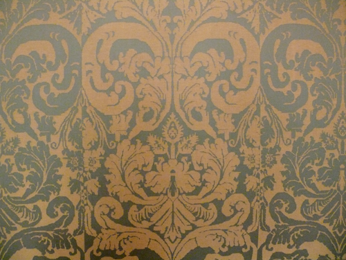 巴洛克风格的织物实例。通常它们被用作墙壁的覆盖物。